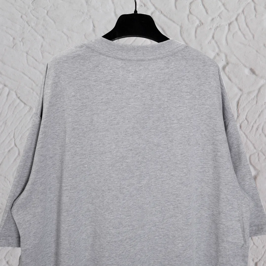 𝐁a𝐋en𝐂i𝐆a ：𝐁A𝐋EN𝐂IA𝐆A/ ； T ： 32 240 - # # 23ss Same Style ❗️❗️❗️ size：xs s m l